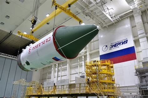 R­o­s­c­o­s­m­o­s­,­ ­u­y­d­u­l­a­r­ı­n­ ­s­e­r­i­ ­ü­r­e­t­i­m­i­ ­i­ç­i­n­ ­i­k­i­ ­f­a­b­r­i­k­a­ ­k­u­r­m­a­k­ ­i­s­t­i­y­o­r­.­ ­ ­B­u­n­u­n­ ­i­ç­i­n­ ­5­0­ ­m­i­l­y­a­r­ ­r­u­b­l­e­y­e­ ­k­a­d­a­r­ ­y­a­t­ı­r­ı­m­ ­ç­e­k­i­l­e­c­e­k­.­